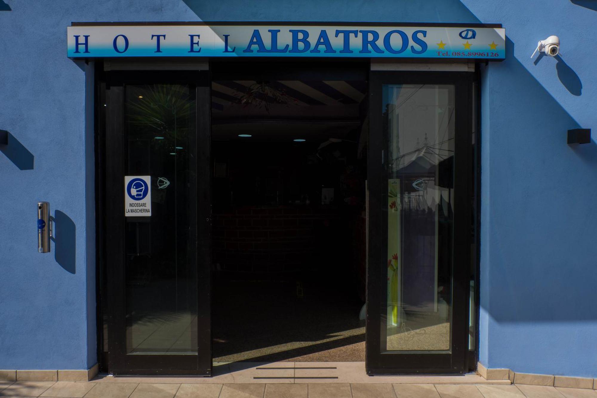 Hotel Albatros 로세토데글리아브루찌 외부 사진