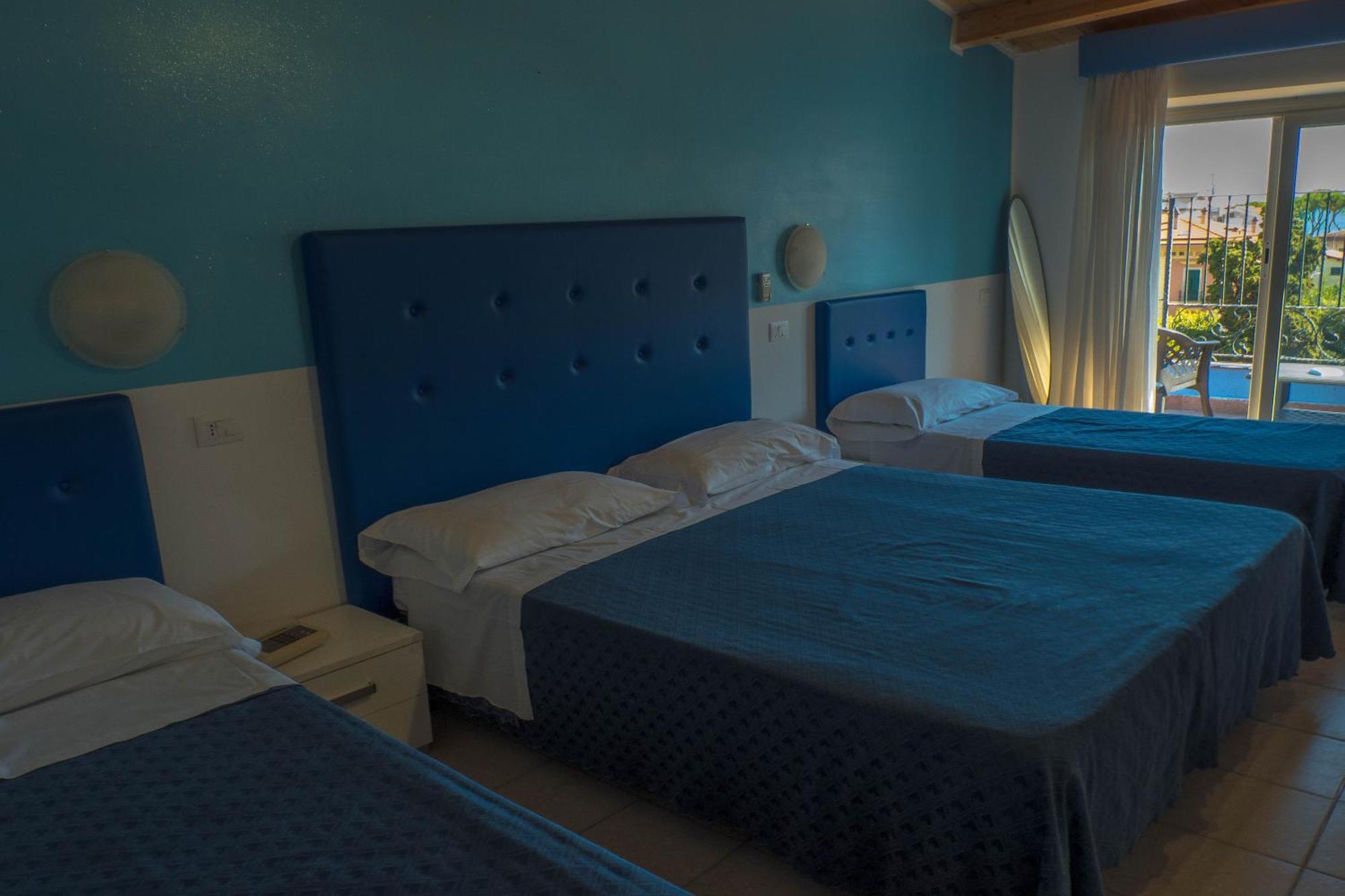 Hotel Albatros 로세토데글리아브루찌 외부 사진