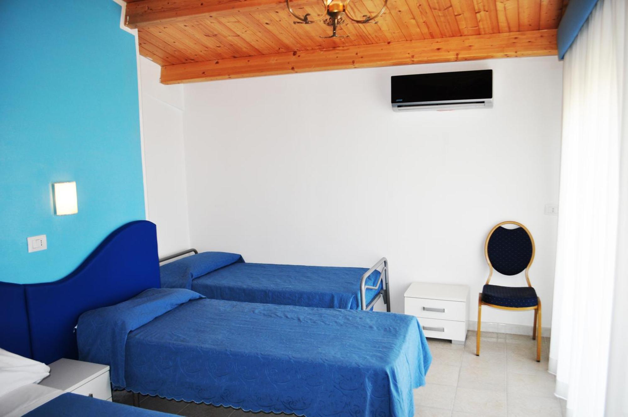 Hotel Albatros 로세토데글리아브루찌 외부 사진