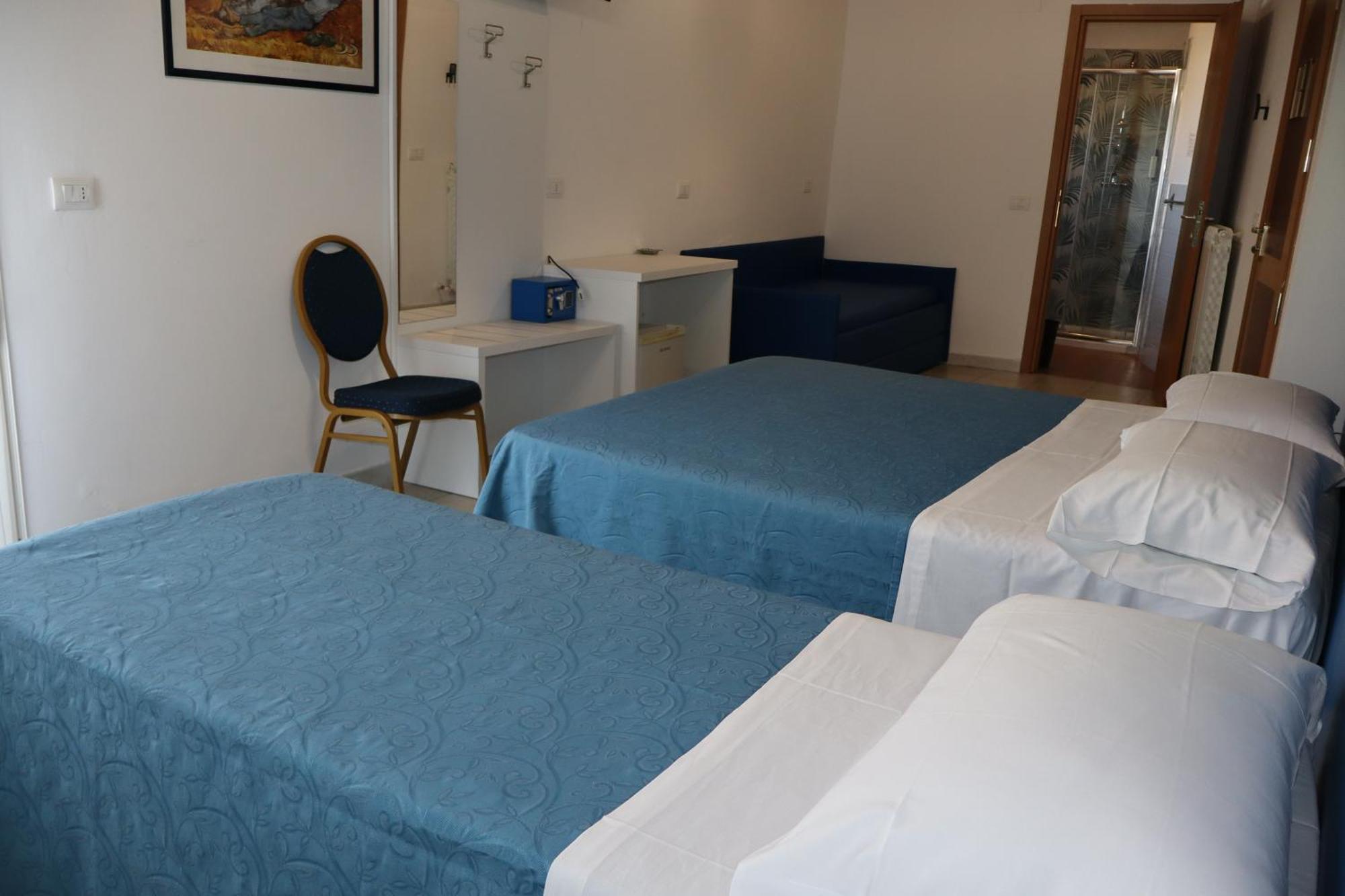 Hotel Albatros 로세토데글리아브루찌 외부 사진